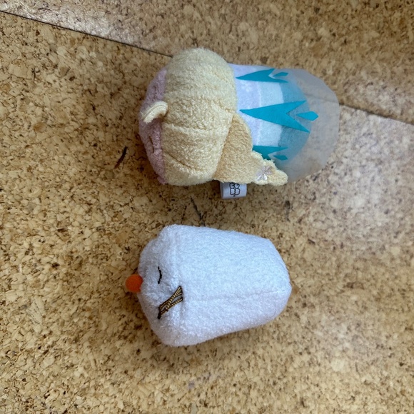 Frozen Character Tsum Tsums - Picture 2 of 3